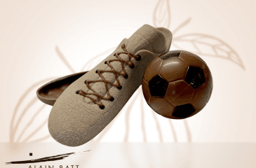 Chaussure et ballon de foot en chocolat