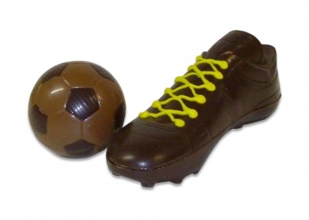 Chaussure de foot chocolat noir