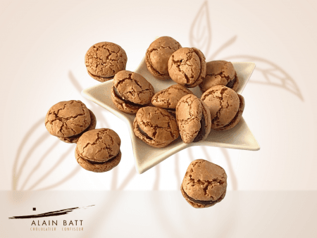 Macarons BATT (au chocolat) - ref_324 - Ballotin de 300 grammes