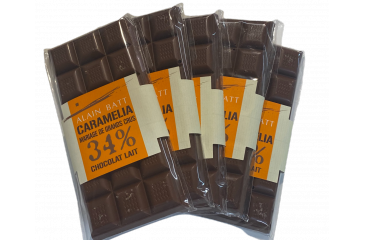 Tablette Caramelia 34% avec éclats de caramel