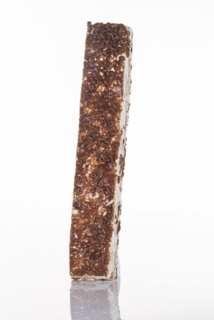 NOUGAT ECLATS DE CARAMEL BEURRE SALE barre 100G - ref_494 - barre de nougat 100g