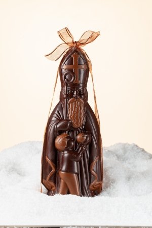 Saint Nicolas en chocolat - 27cm - ref_1402L - Saint Nicolas 27cm lait