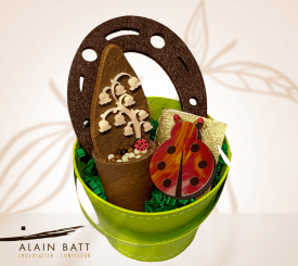 Présentation du 1er Mai avec Brin de Muguet